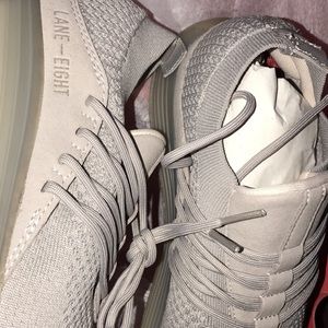 Party Sale $55. 🔥 LANE-Eight Mens 10